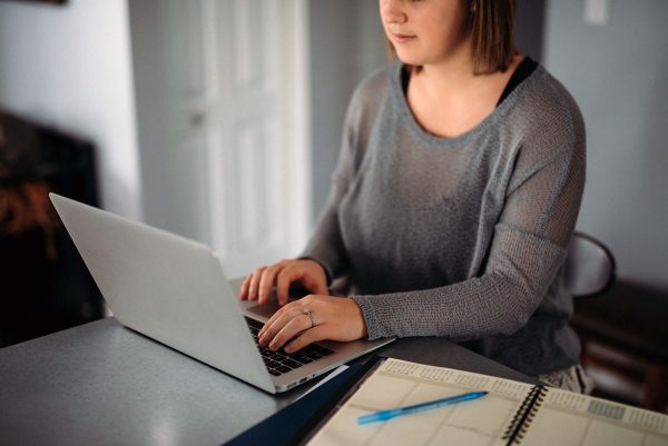Erika phillips on a computer